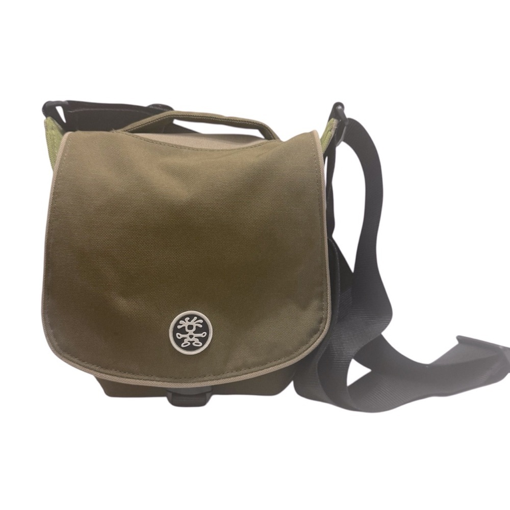 Crumpler Camera Bag “5 million dollar home”